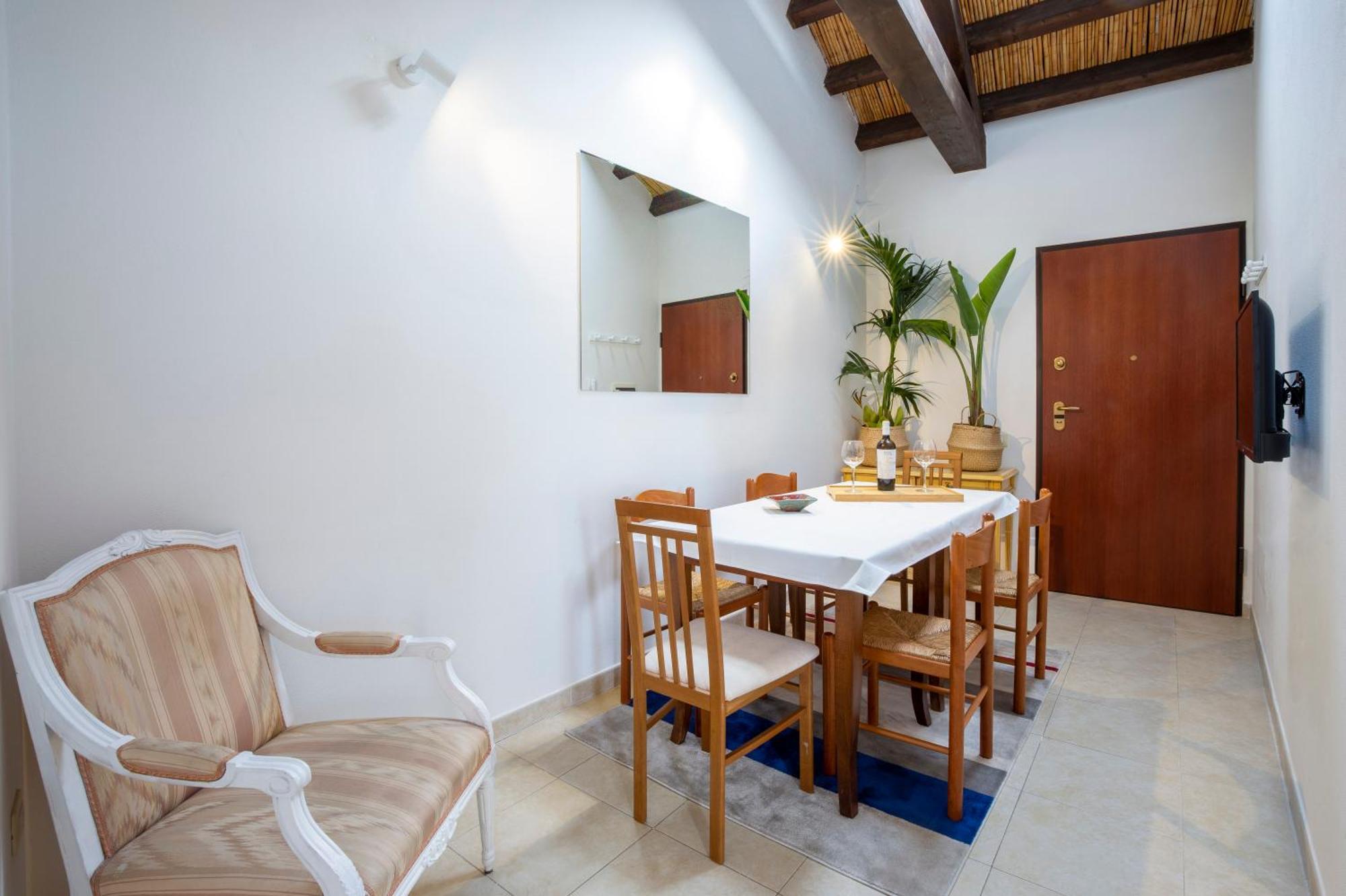 Penthouse With Terrace In Historic Centre Appartement Cagliari