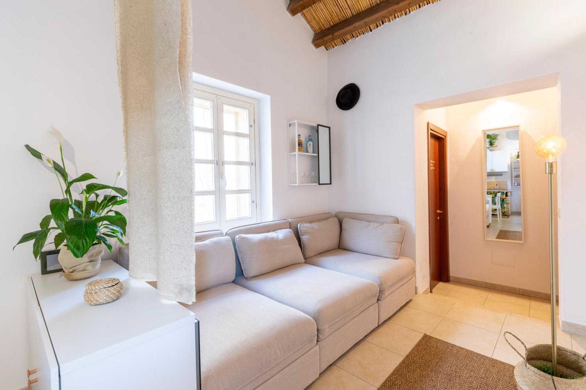 Appartement Penthouse With Terrace In Historic Centre *